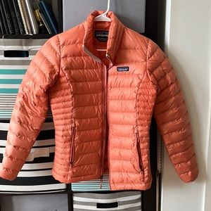 Patagonia Nano Puff XS coral/salmon color